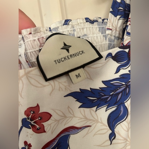 NWT Tuckernuck Cream Heirloom Floral Cameron Dress Medium - Picture 4 of 8